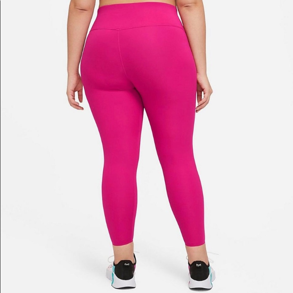 Nike One Luxe Mid Rise 7/8 Pocket Leggings - Picture 3 of 9